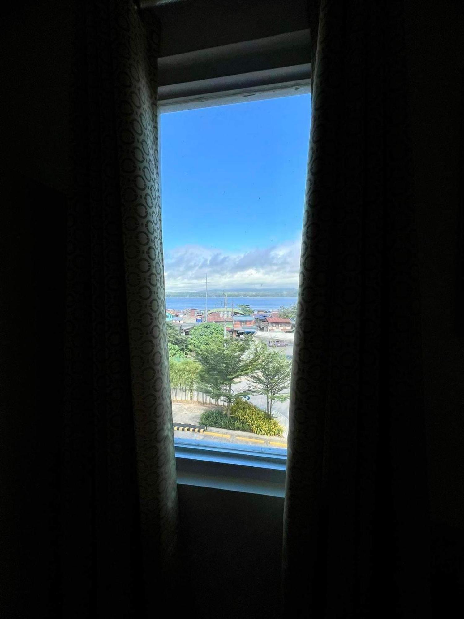 Davao Condo 2Br Pool Wifi Netflix Ngoại thất bức ảnh